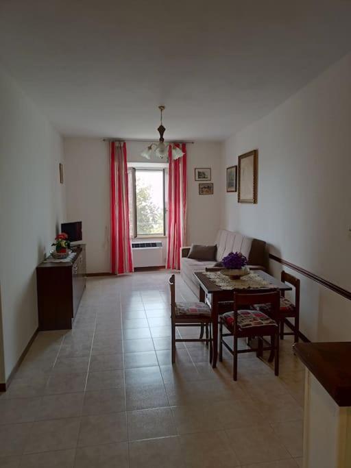 Willa Il Borgo Antico Monte del Lago Zewnętrze zdjęcie